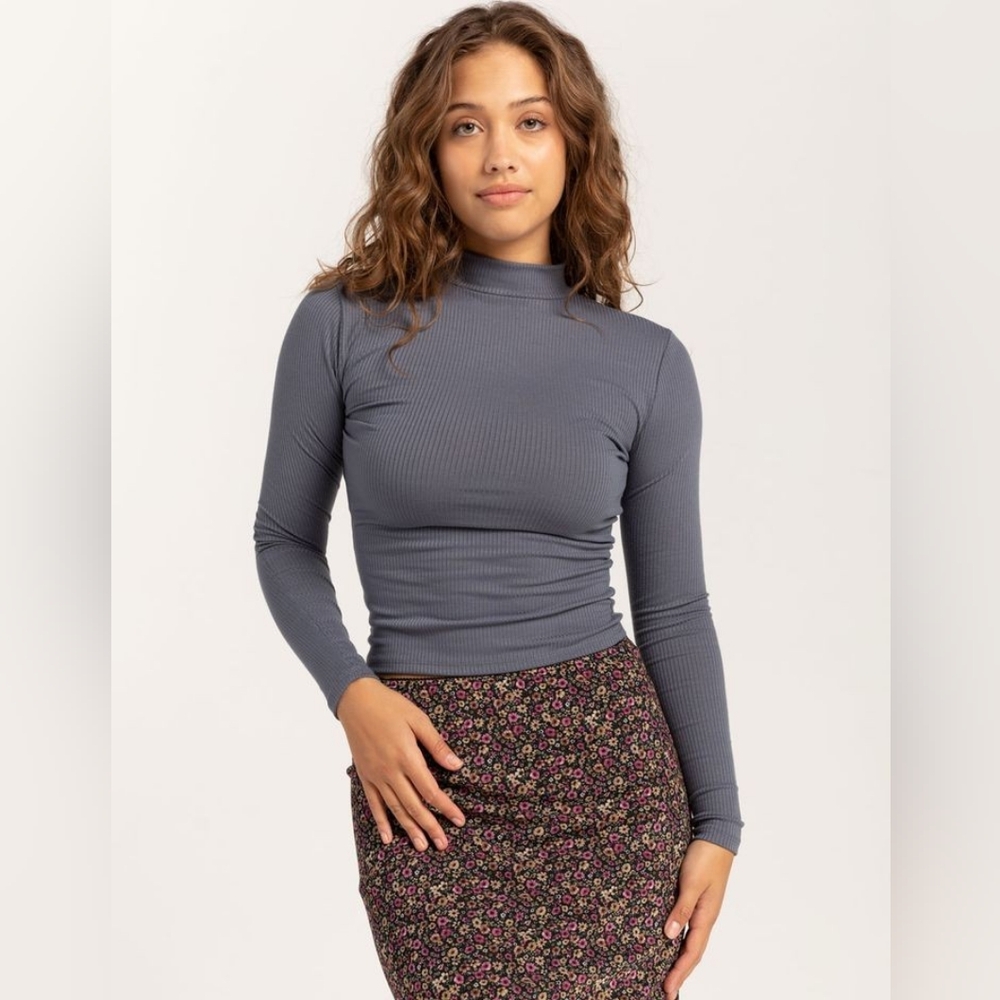 NWT Tilly's Slate Blue Extra Small Mock Neck Top